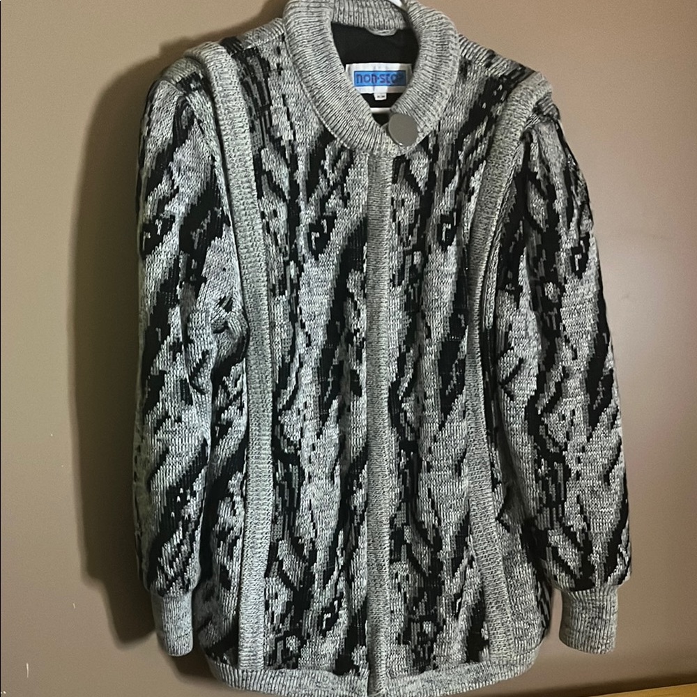 😄MCM sweater style jacket oversized medium